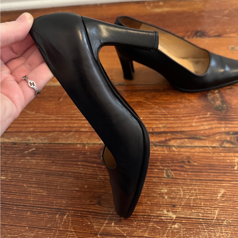 Vintage RALPH LAUREN Black Leather Size 6.5  Almond Toe Slip on Block Heel Pumps - Picture 9 of 11